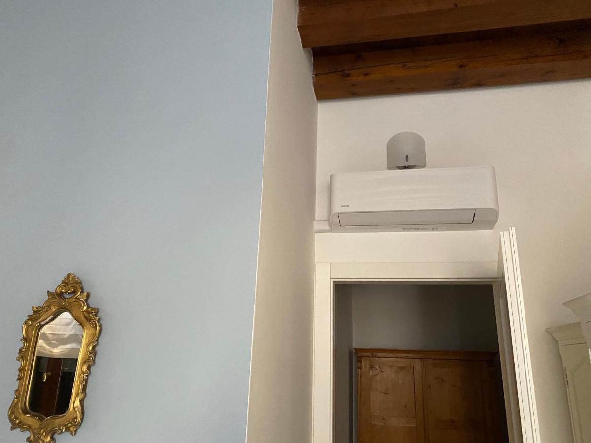 Santa Caterina: Charming Apartment Тревизо Экстерьер фото