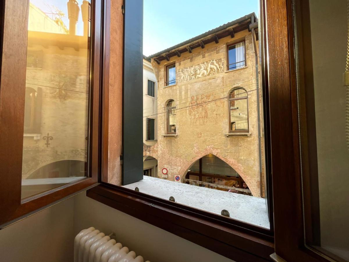 Santa Caterina: Charming Apartment Тревизо Экстерьер фото