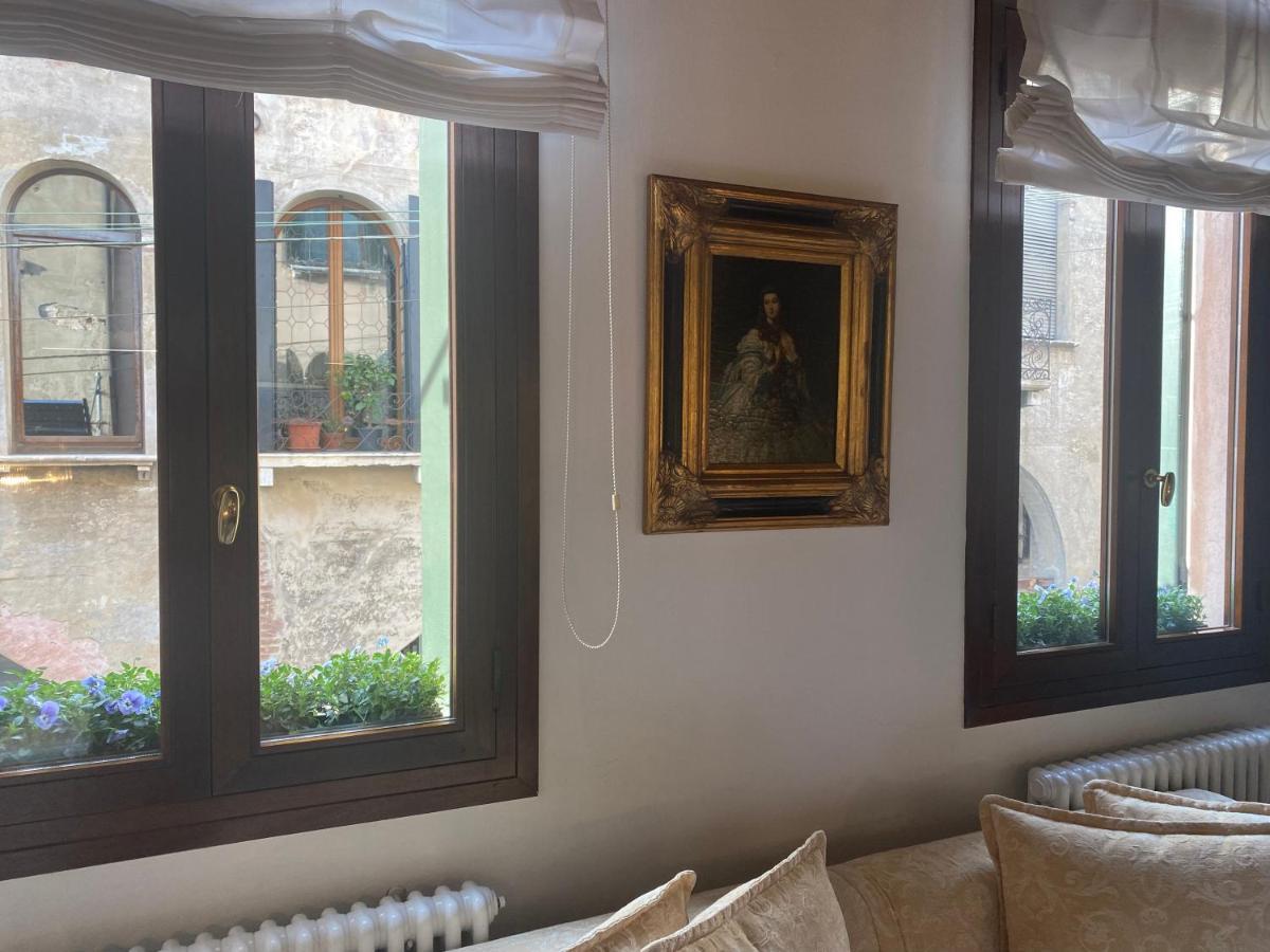 Santa Caterina: Charming Apartment Тревизо Экстерьер фото