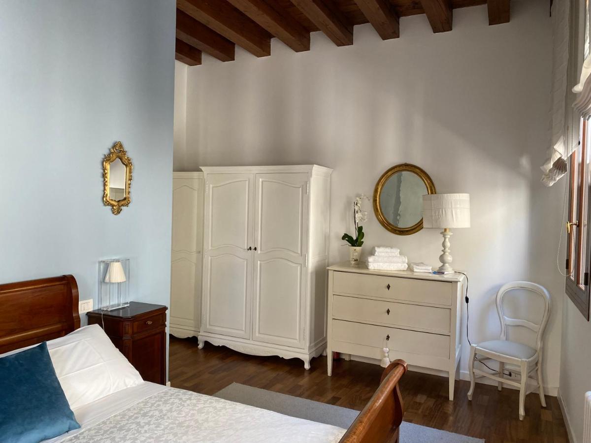 Santa Caterina: Charming Apartment Тревизо Экстерьер фото